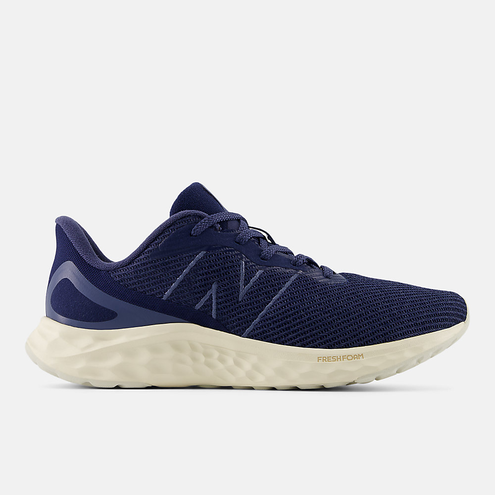 New Balance Fresh Foam Arishi v4 Shoes NB Navy with Vintage Indigo and Angora